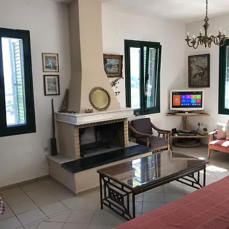 House * Teménia