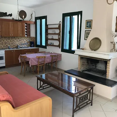 House 度假居 Teménia